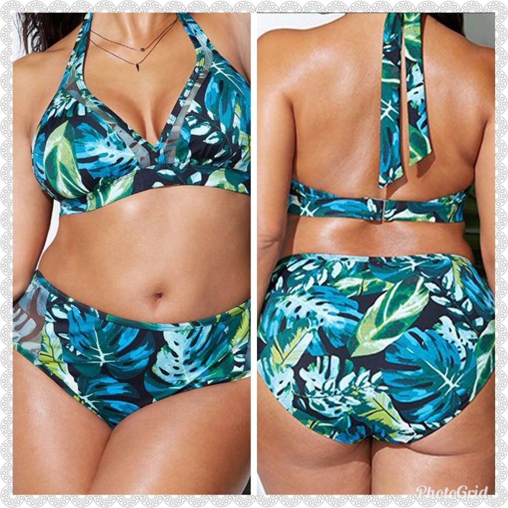 XXL or 4X  2 piece blue floral bikini